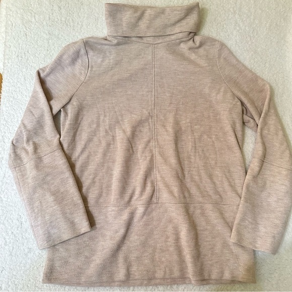 Simply Vera Vera Wang Sweaters - Simply Vera Wang Cream Turtleneck Knit Sweater